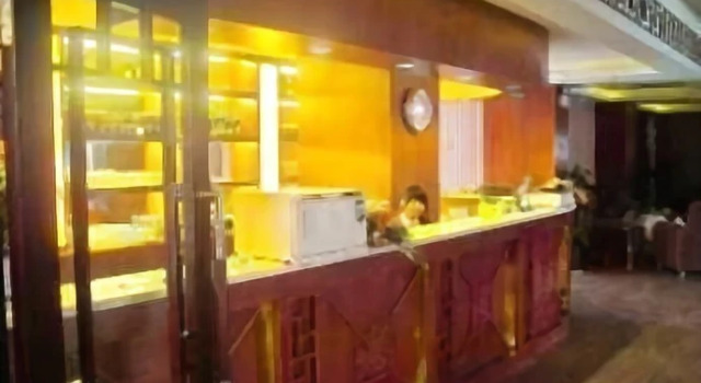 Luzhou Qianye Hotel, Varaa Hotelli Hotellit Sichuan pysäköinnillä, Pysäköinti