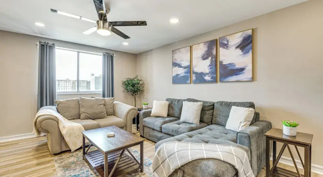 Апартаменты Walkable Condo < 1 Mi to Centennial Olympic Park!