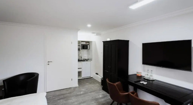 Трёхместный номер Standard RobrookS Hotel Garni