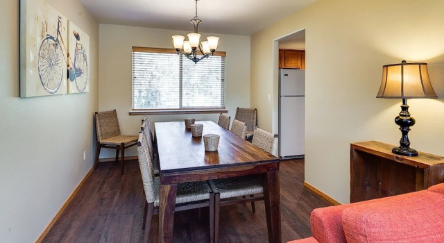 Lovely Bend W/ Private Patio & Firepit 3 Bedroom Home, Book Feriehus Sommerhuse i Bend, Hytte