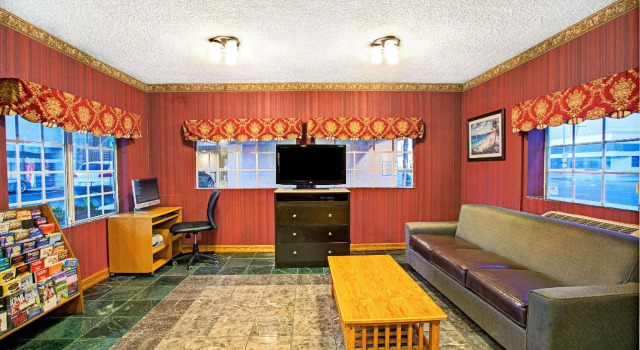 Ramada by Wyndham Marina del Rey