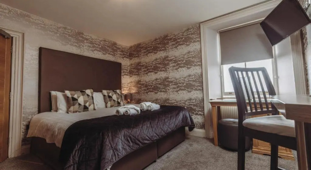 Студия The Tower Gastro Pub & Apartments