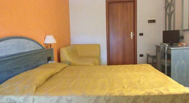 Hotel L Anicrè, Забронировать Отель Отели Марина-ди-Варкатуро с парковкой, Парковка
