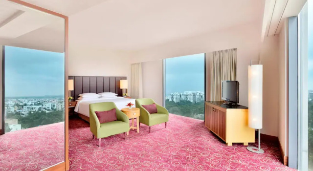 Номер Premium Courtyard by Marriott Hyderabad