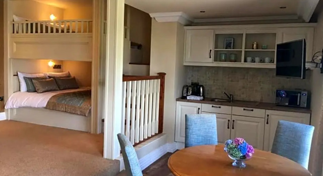 Студия Towers Hotel Glenbeigh