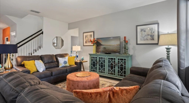 7 Bedrooms - 5 Bathrooms - Solterra 4035 Ol