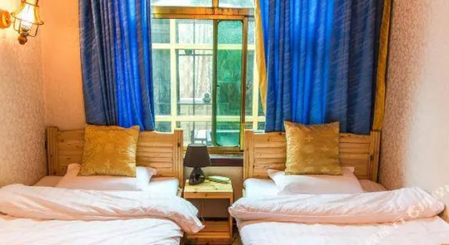 Lhasa Zangtaofang Hotel, Rezerwuj Hotel Lhasa Xinjiang, w pobliżu Ramoche Temple