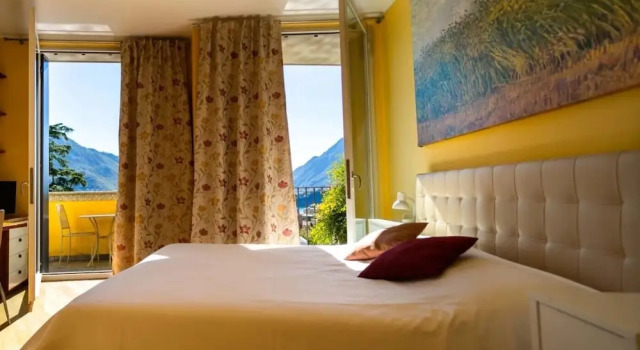 Montebello, Book Hotel Hotels in Lecco with a Pool, Swimming Pool