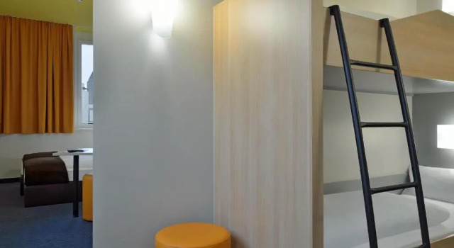 Трёхместный номер Standard B&B HOTEL Frankfurt-Hbf