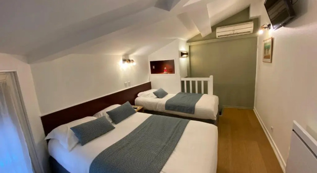 Четырёхместный номер Standard Дуплекс Lyo Hôtel - Centre Lyon Perrache