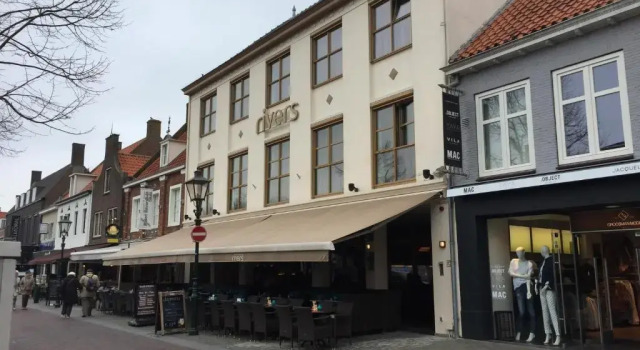 Rivers Hotel & Restaurant