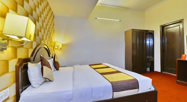 Номер Standard Hotel Maharani Plaza