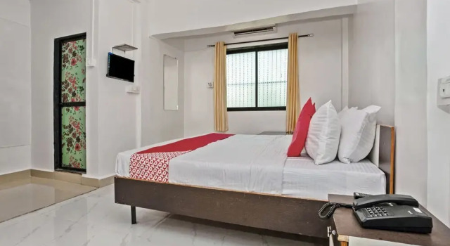 OYO 24435 Shubham Lodging And Boarding, Reserva ahora Hotel Mahape Maharashtra