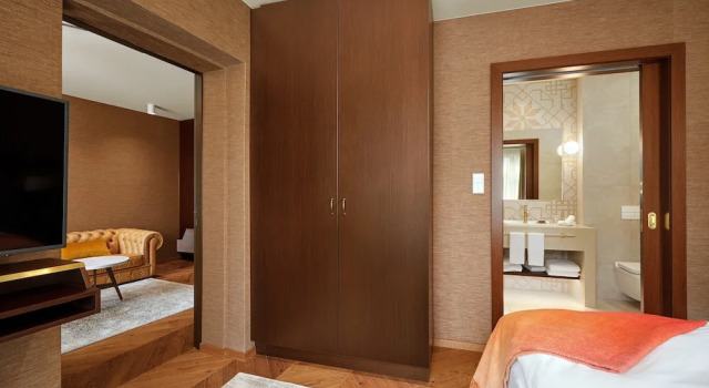 Двухместный люкс Premier Reykjavik Konsulat Hotel, Curio Collection By Hilton