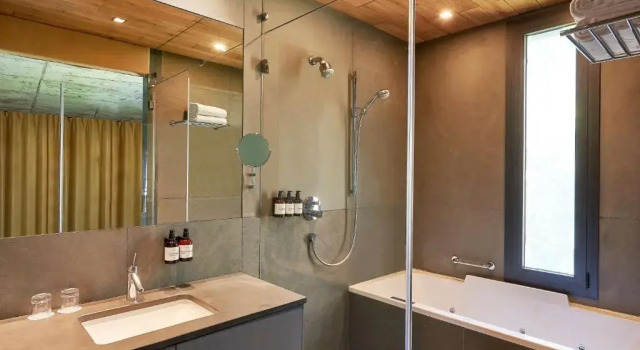 Люкс с красивым видом из окна Hotel Palome
