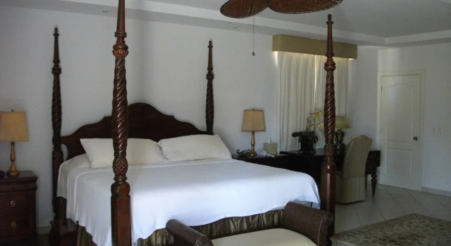 Luxurious Ocean View Tierra del Sol Villa, Rezerwuj Willa Noord Aruba