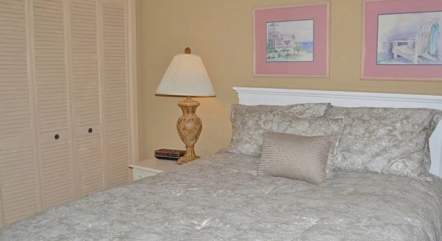 Beachside II 4255 - 2 Br condo by RedAwning