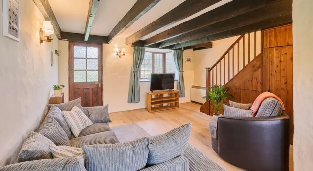 Host Stay Providence Cottage