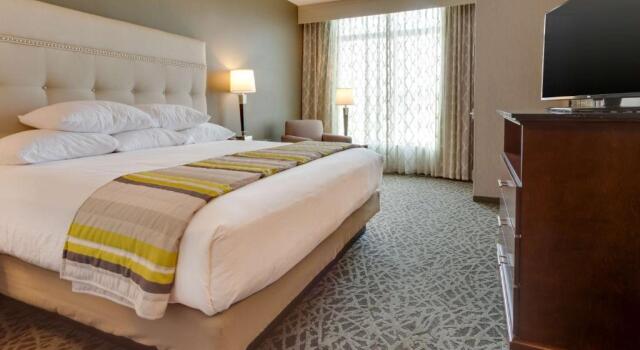 Люкс Drury Inn & Suites Pittsburgh Airport Settlers Ridge