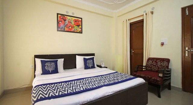 OYO 6928 Home Stay Leena Holiday Homez, Rezerwuj Hotel Hotele w Uttarakhand z basenem, Basen