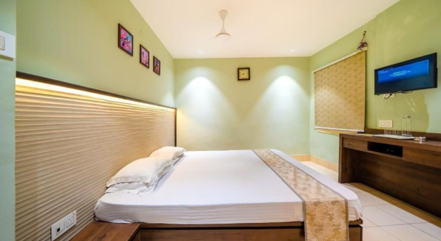 Camera Deluxe Hotel Dolphin Puri