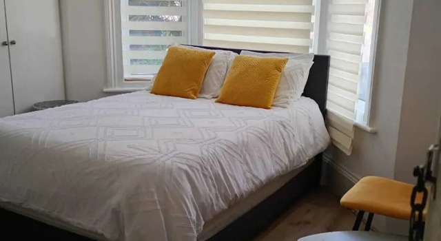 Студия Standard Tottenham City Stays, Opposite Seven Sisters Train Station