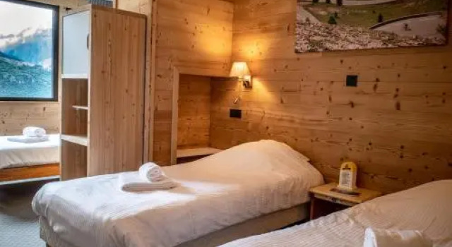 Hôtel Restaurant Saint Roch, Забронировать Отель Пюи-Сен-Венсан Ecrins National Park, рядом с Горнолыжный курорт Пюи Сен-Венсан