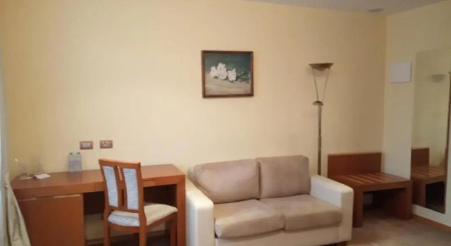 Полулюкс Hotel Park Central