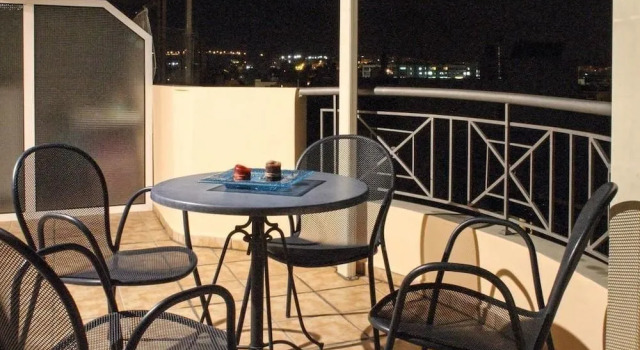 Lovely flat with big terrace & panoramic view