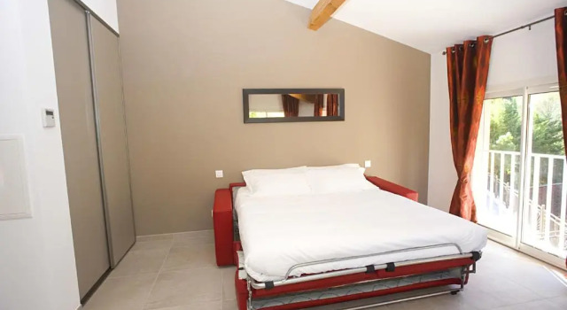 Апартаменты c 1 комнатой The Originals City, Hôtel Les Bastides du Gapeau