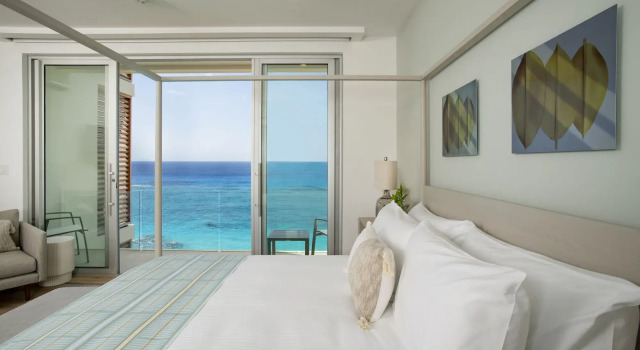 Azura Bermuda