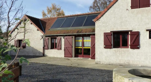 Gîte Dompierre-sur-Besbre, 4 pièces, 6 personnes - FR-1-489-51, Book Hotel Dompierre-sur-Besbre Allier