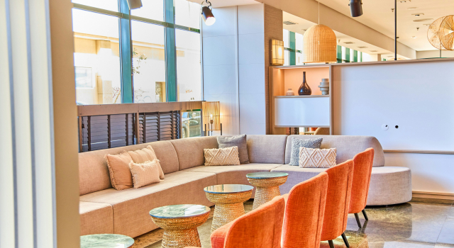 Leonardo Hotel Fuengirola Costa del Sol, Забронировать Отель Отели Фуэнхирола 4 звезды, рядом с Пристань Puerto Deportivo de Fuengirola, 4*