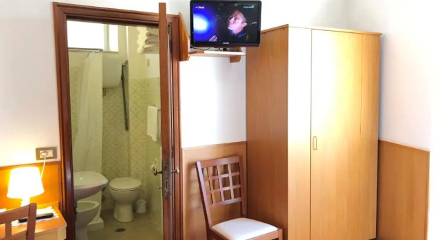 Economy Vierer Zimmer Hotel Signa
