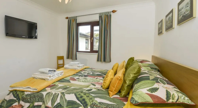 24 Burgh Island Causeway, Забронировать Отель Отели Англии с бассейном, Бассейн