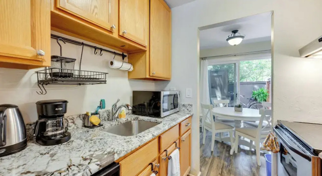 Апартаменты Beautiful Boulder Townhome: Walk to CU & Pearl St!