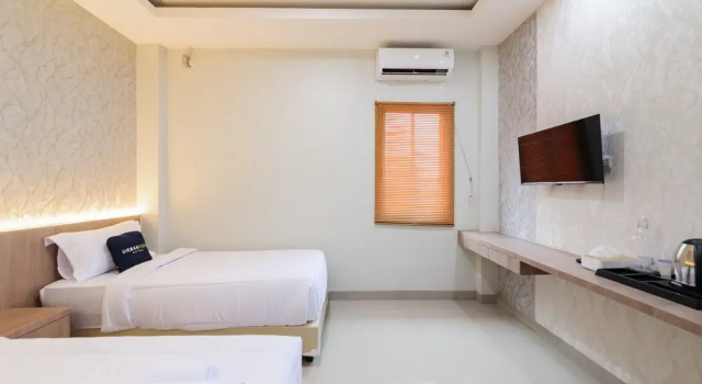 Urbanview Hotel Ivoeira House Lampung By RedDoorz, Book Hotel Cheap Hotels in Sumatra
