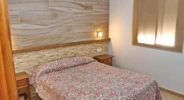 Bungalow La Roa II con piscina compartida y privada, Забронировать Отель Отели Конил-де-ла-Фронтера с парковкой, рядом с Пляж Фуэнте-дель-Галло, Парковка
