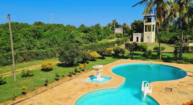 Lux Suites Sanuna Villas Diani, Забронировать Вилла Диани-Бич Национальный заповедник Shimba Hills