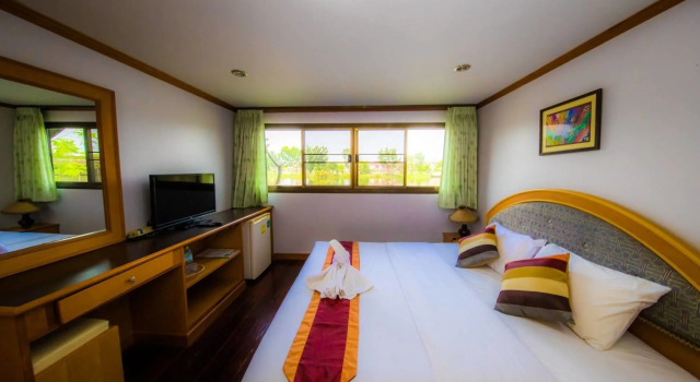 Tanita Lagoon Resort, Varaa Lomakeskus Hotellit North-Eastern Thailand pysäköinnillä, Pysäköinti