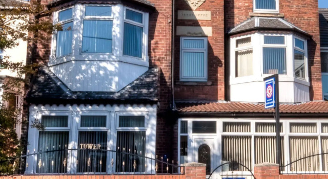 Tower House Executive Guest House, Varaa Matkakoti Pontefract West Yorkshire