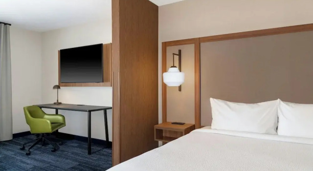 Двухместный люкс Fairfield by Marriott Inn & Suites Norfolk