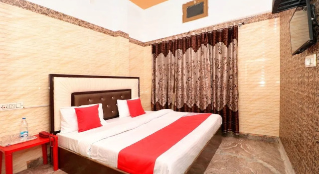 Oyo 24015 Kawal Residency
