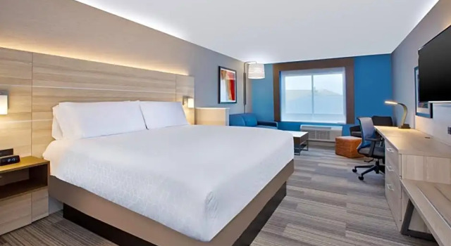 Номер Premium Holiday Inn Express & Suites Wooster by IHG