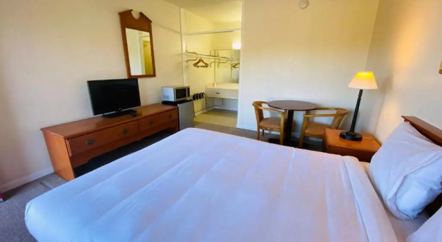 Двухместный номер Standard Travelers Place Inn & Suites