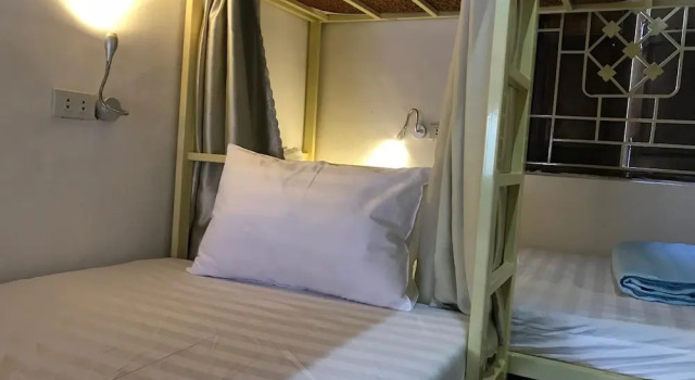 Friendly Backpacker Hostel, Забронировать Хостел Хостелы Луангпхабанг, рядом с Haw Pha Bang, Хостел