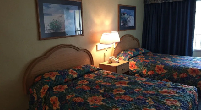 Четырёхместный номер Standard с балконом и с красивым видом из окна Bermuda Sands On The Boardwalk