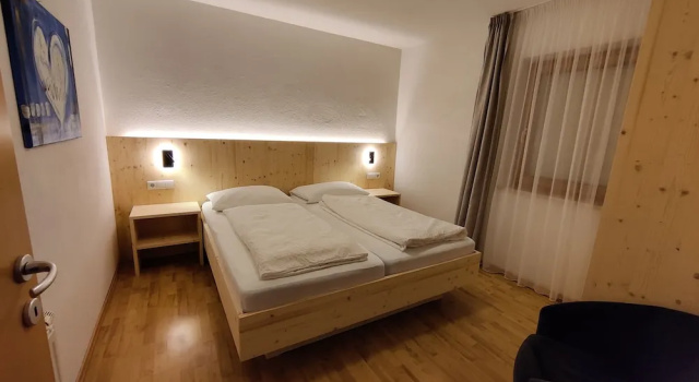 Коттедж с 2 комнатами с балконом и с видом на горы Beautiful Residence Klementhof With Gard
