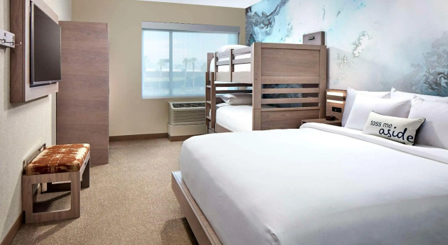 Anaheim Resort Suites, Забронировать Курортный отель Анахайм Disneyland California