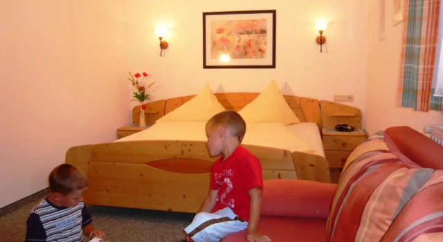 Ferienhaus Ahorn, Prenota Hotel Hotel a Tirolo con parcheggio, Parcheggio